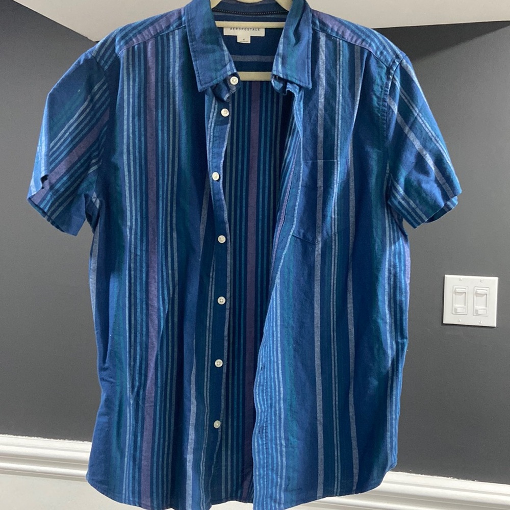 Aeropostale Short Sleeve Button-Up Beach Over Shirt